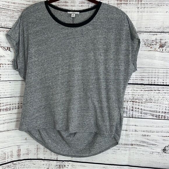 H Halston Top Womens Size Petite Small Raw scoop Neckline High low Gray Tee - Picture 1 of 8